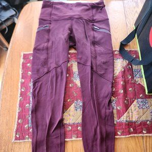 2 for $20 Lululemon size 6 toasty tech tights